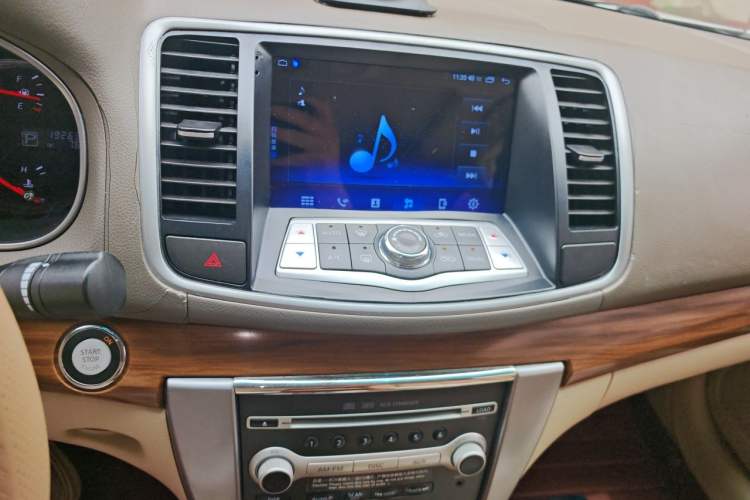 Used Nissan Teana 2011 2.0L XL Comfort Edition Audio And AC Panel