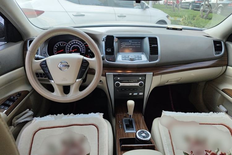 Used Nissan Teana 2011 2.5L XL Advanced Edition Center Console