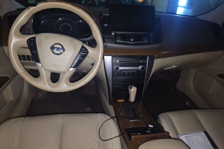 Used Nissan Teana 2011 2.5L XL Glory Edition Center Console