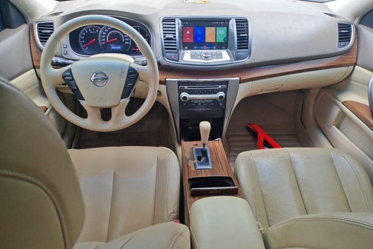 Used Nissan Teana 2011 2.5L XL Advanced Edition Center Console