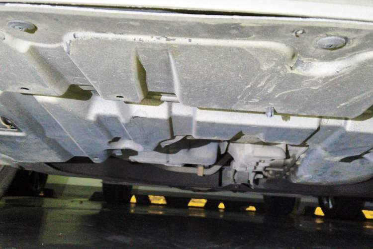 Used Nissan Teana 2011 2.0L XL Comfort Edition Chassis Front
