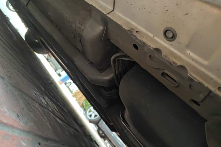 Used Nissan Teana 2011 2.5L XL Advanced Edition Chassis Rear Left