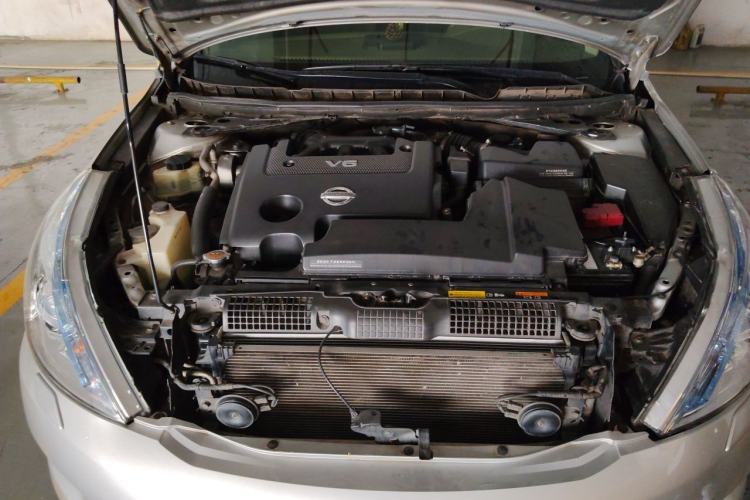 Used Nissan Teana 2011 2.5L XL Advanced Edition Engine Bay
