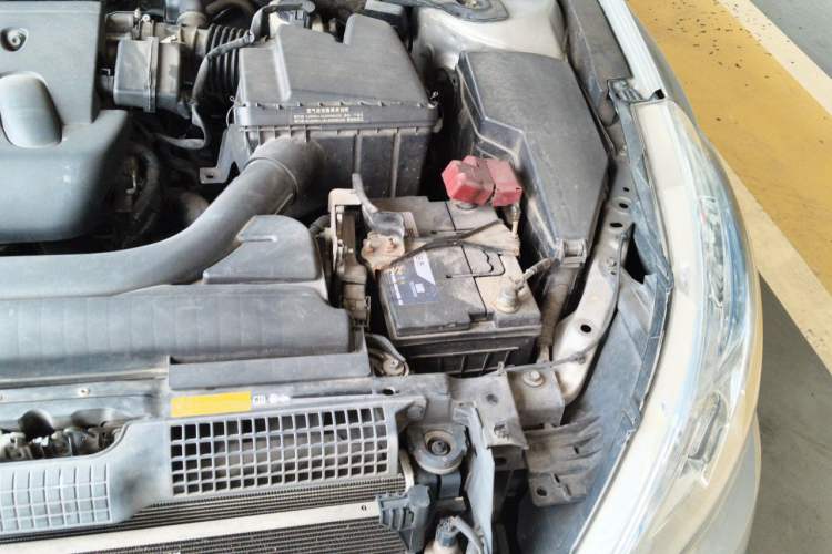 Used Nissan Teana 2011 2.0L XL Comfort Edition Engine Bay Left
