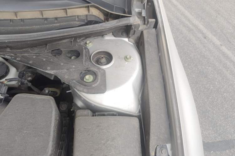 Used Nissan Teana 2011 2.5L XL Advanced Edition Engine Bay Left
