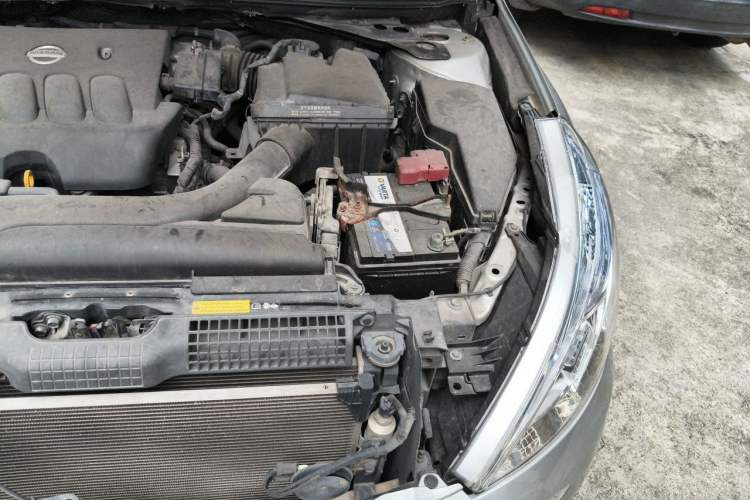 Used Nissan Teana 2011 2.0L XL Comfort Edition Engine Bay Left