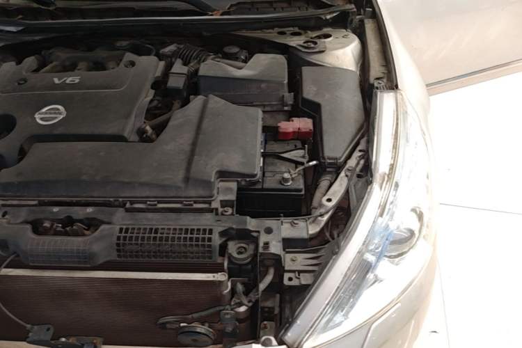 Used Nissan Teana 2011 2.5L XL Advanced Edition Engine Bay Left