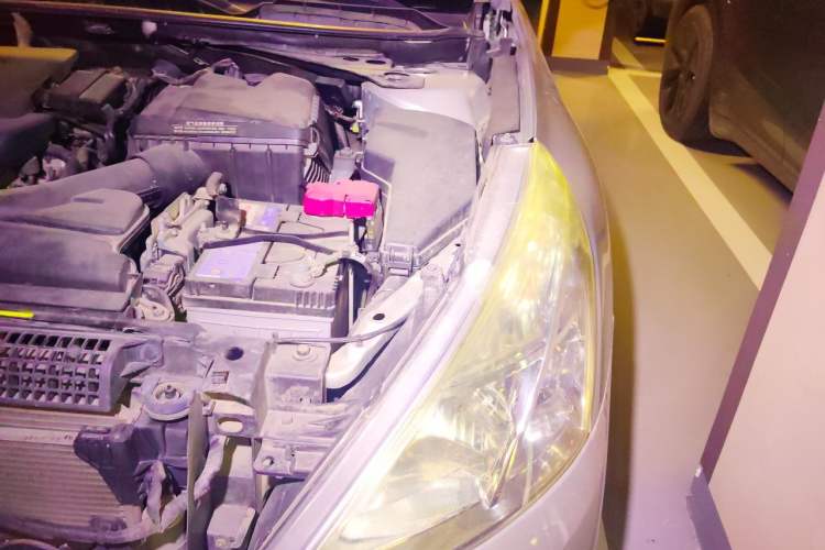 Used Nissan Teana 2011 2.0L XL Comfort Edition Engine Bay Left