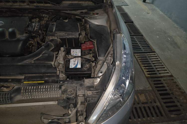 Used Nissan Teana 2011 2.0L XL Glory Edition Engine Bay Left
