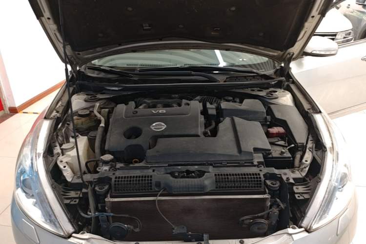 Used Nissan Teana 2011 2.5L XL Advanced Edition Engine Bay