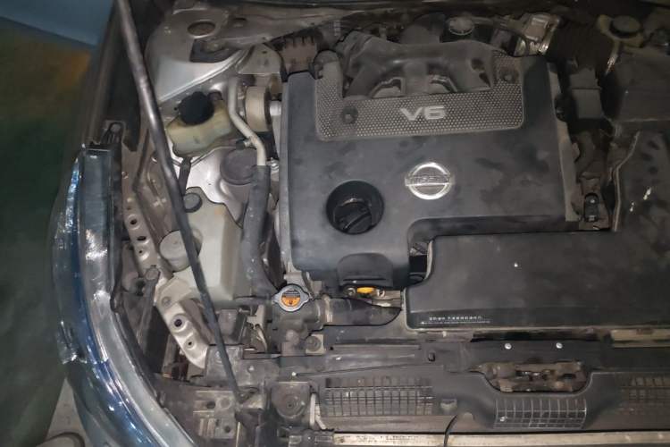 Used Nissan Teana 2011 2.5L XL Glory Edition Engine Bay Right
