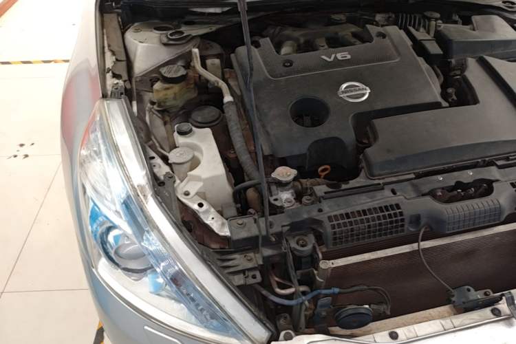 Used Nissan Teana 2011 2.5L XL Advanced Edition Engine Bay Right