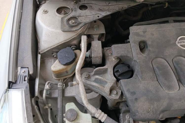 Used Nissan Teana 2011 2.5L XL Glory Edition Engine Bay Right