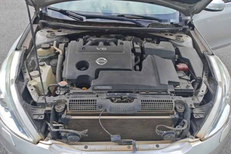 Used Nissan Teana 2011 2.5L XL Advanced Edition Engine Bay