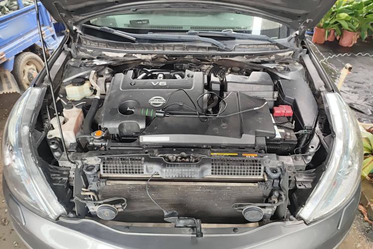 Used Nissan Teana 2011 Duke 2.5L XV Luxury Edition Engine Bay