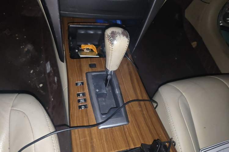 Used Nissan Teana 2011 2.5L XL Glory Edition Gear Lever