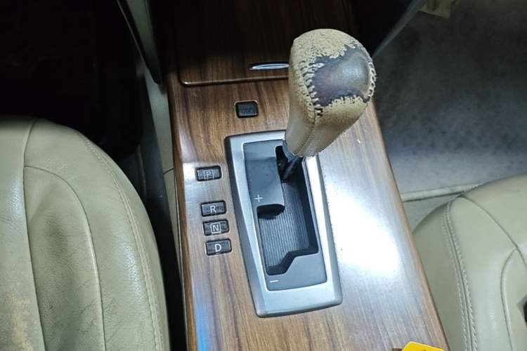 Used Nissan Teana 2011 2.5L XL Advanced Edition Gear Lever