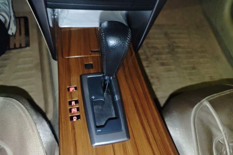Used Nissan Teana 2011 2.5L XL Advanced Edition Gear Lever