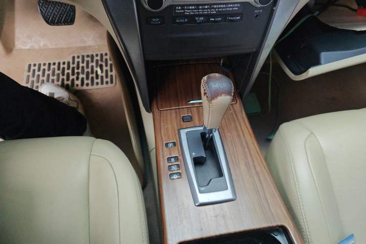 Used Nissan Teana 2011 2.5L XL Advanced Edition Gear Lever