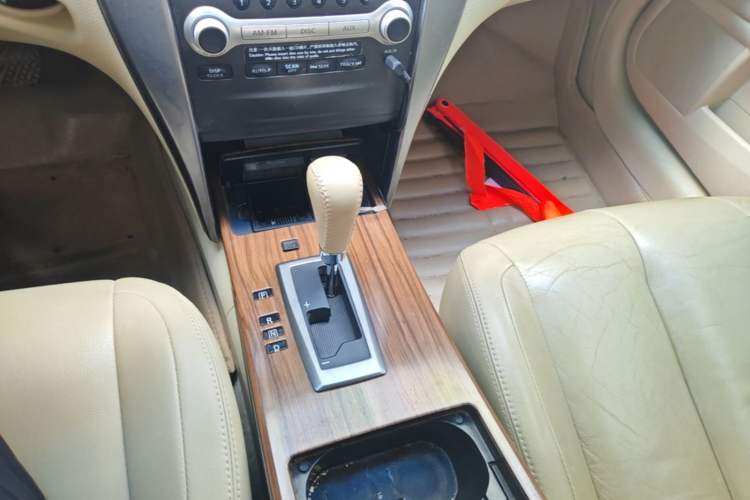 Used Nissan Teana 2011 2.5L XL Advanced Edition Gear Lever