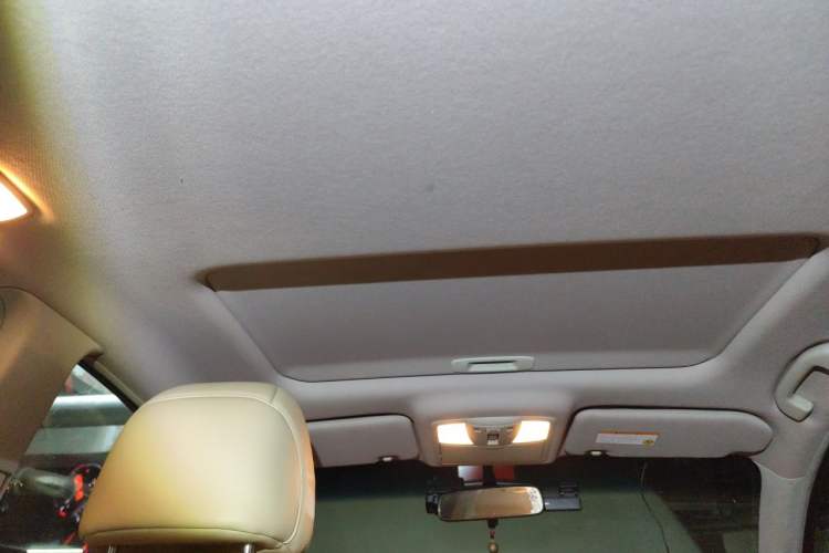 Used Nissan Teana 2011 2.5L XL Advanced Edition Headliner