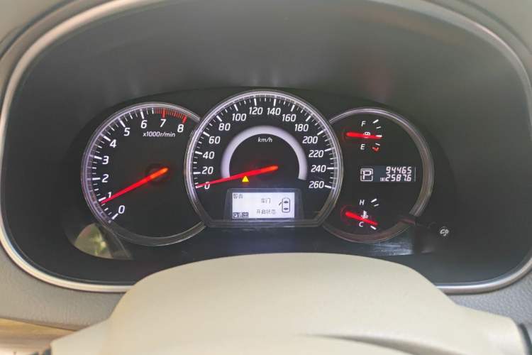 Used Nissan Teana 2011 2.5L XL Advanced Edition Odometer Close Up