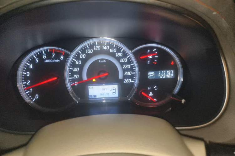 Used Nissan Teana 2011 Duke 2.5L XV Luxury Edition Odometer Close Up