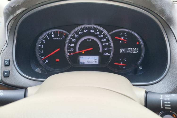 Used Nissan Teana 2011 2.0L XL Comfort Edition Odometer Close Up