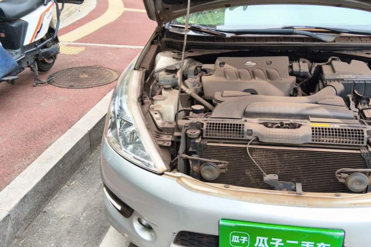 Used Nissan Teana 2011 2.0L XL Comfort Edition Right Front Headlight
