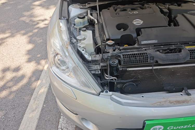 Used Nissan Teana 2011 2.5L XL Advanced Edition Right Front Headlight