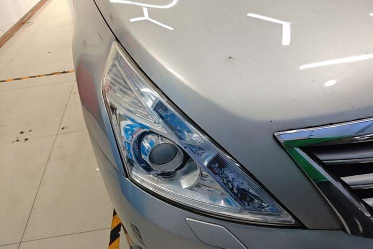 Used Nissan Teana 2011 2.5L XL Advanced Edition Right Front Headlight