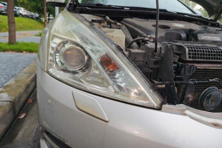 Used Nissan Teana 2011 2.5L XL Advanced Edition Right Front Headlight