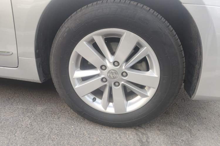 Used Nissan Teana 2011 2.5L XL Advanced Edition Right Front Wheel Hub