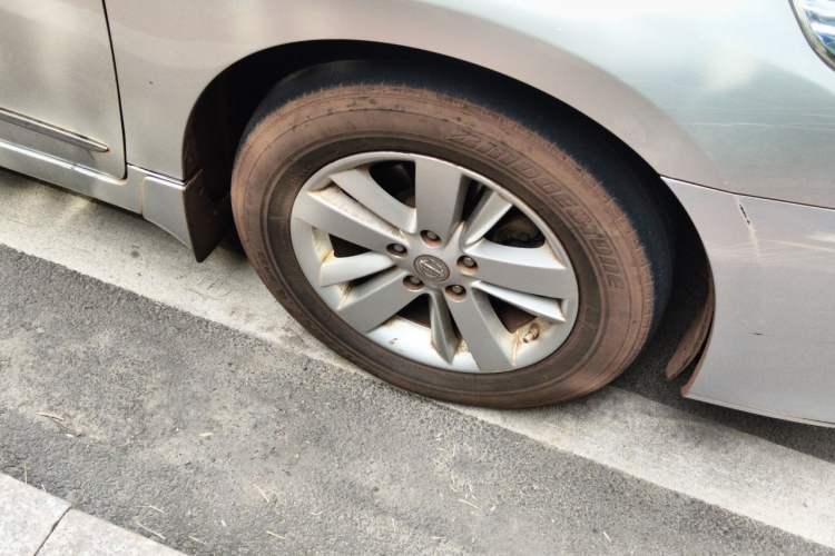 Used Nissan Teana 2011 2.0L XL Comfort Edition Right Front Wheel Hub