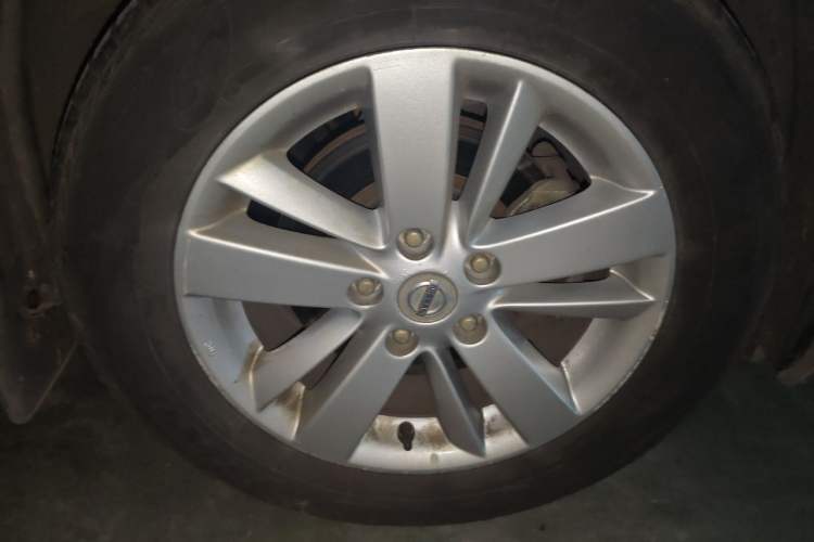 Used Nissan Teana 2011 2.5L XL Glory Edition Right Front Wheel Hub