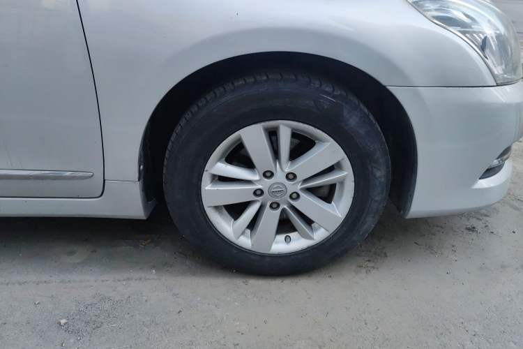 Used Nissan Teana 2011 2.0L XL Comfort Edition Right Front Wheel Hub