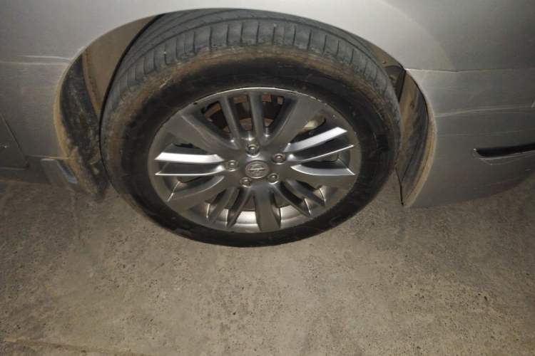 Used Nissan Teana 2011 Duke 2.5L XV Luxury Edition Right Front Wheel Hub