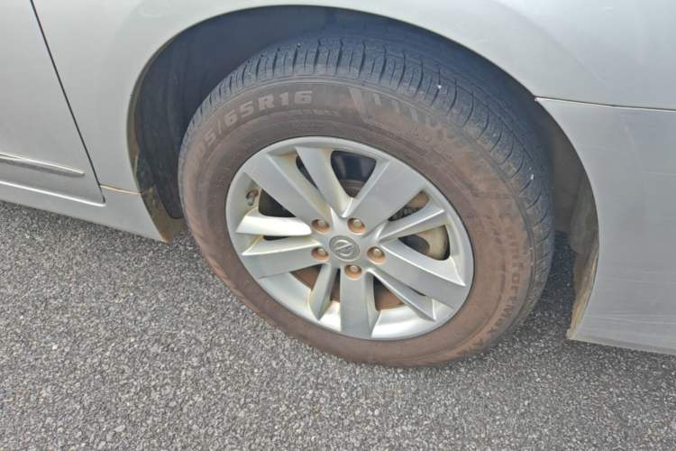 Used Nissan Teana 2011 2.5L XL Advanced Edition Right Front Wheel Hub