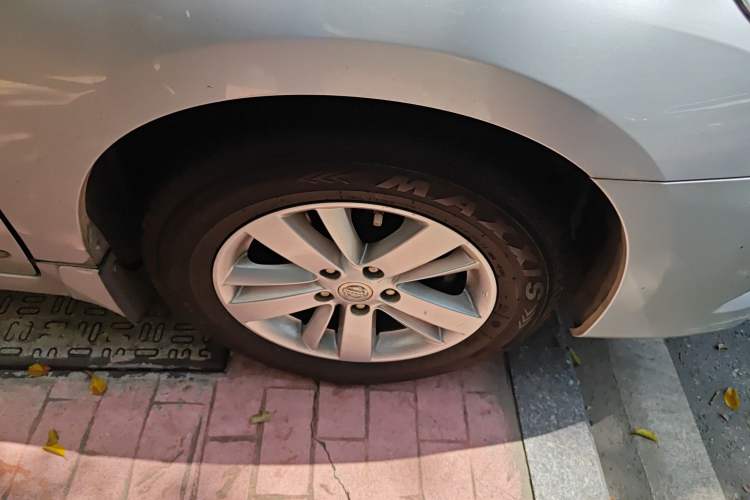 Used Nissan Teana 2011 2.5L XL Advanced Edition Right Front Wheel Hub