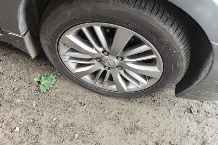 Used Nissan Teana 2011 Duke 2.5L XV Luxury Edition Right Front Wheel Hub