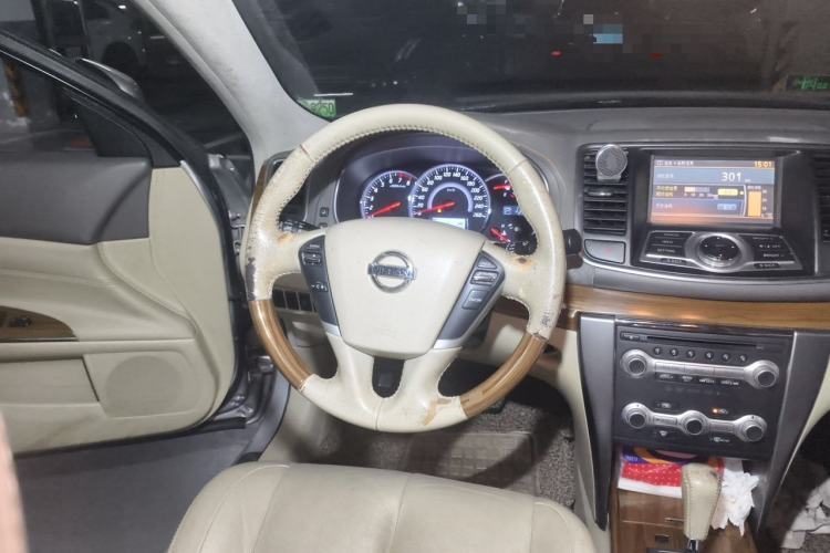 Used Nissan Teana 2011 Duke 2.5L XV Luxury Edition Steering Wheel