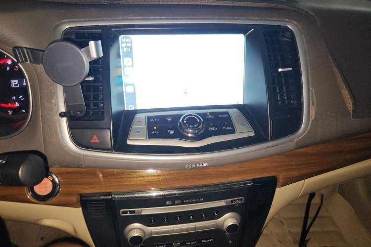 Used Nissan Teana 2011 2.5L XL Advanced Edition Audio And AC Panel
