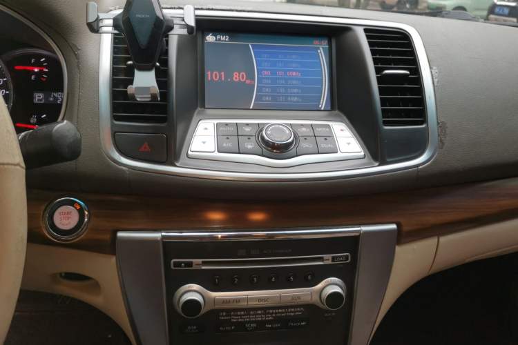 Used Nissan Teana 2011 2.0L XL Comfort Edition Audio And AC Panel