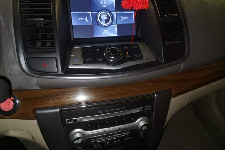 Used Nissan Teana 2011 2.0L XL Comfort Edition Audio And AC Panel