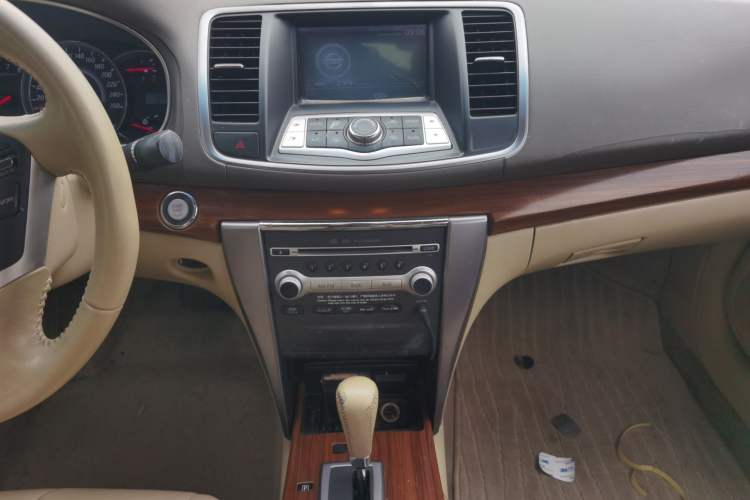 Used Nissan Teana 2011 2.5L XL Advanced Edition Audio And AC Panel