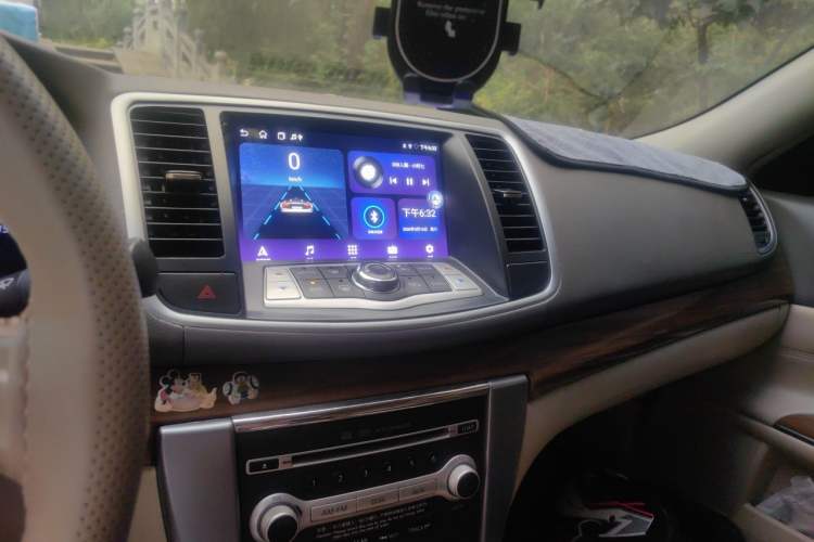 Used Nissan Teana 2011 2.5L XL Advanced Edition Audio And AC Panel