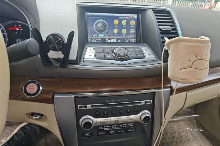 Used Nissan Teana 2011 2.5L XL Advanced Edition Audio And AC Panel
