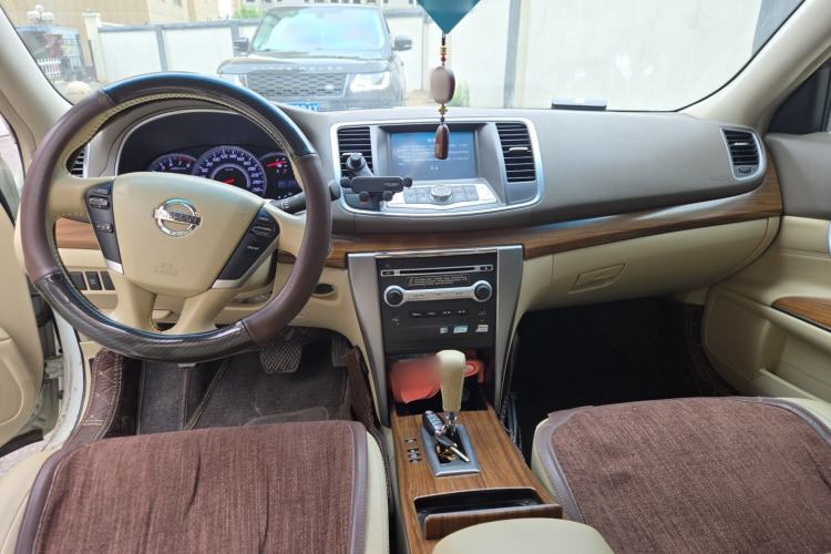 Used Nissan Teana 2011 2.5L XL Glory Edition Center Console