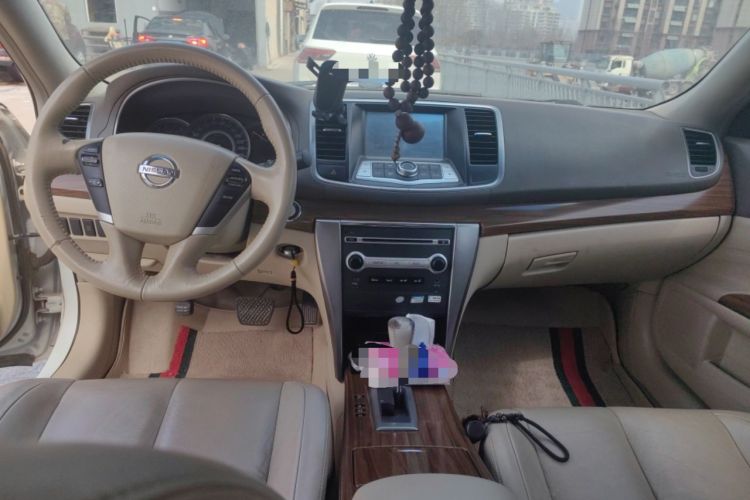 Used Nissan Teana 2011 2.5L XL Glory Edition Center Console