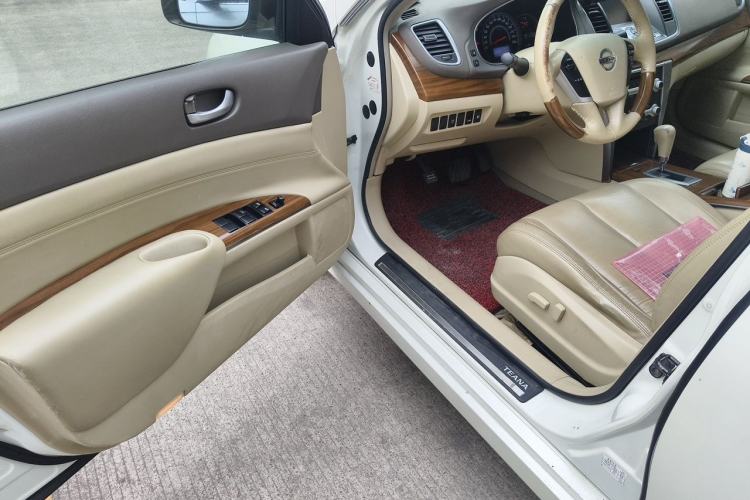 Used Nissan Teana 2011 Duke 2.5L XV Luxury Edition Driver Seat